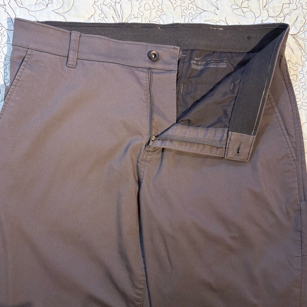 NIKE Dri- Fit Flat Front Classic Pants in Gray Mens Size 34x30💚 - Picture 4 of 13